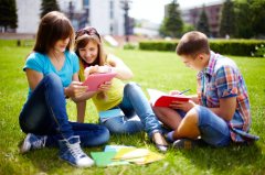 低齡孩子去加拿大留學好嗎？家長該如何陪讀？